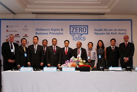 Deputy PM Vu Duc Dam: Vietnam’s development policy gears towards childcare - ảnh 1